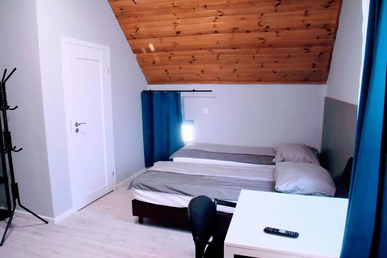 Aparthotel Komfort Willa+ Bis Blizne Laszczynskiego Polen